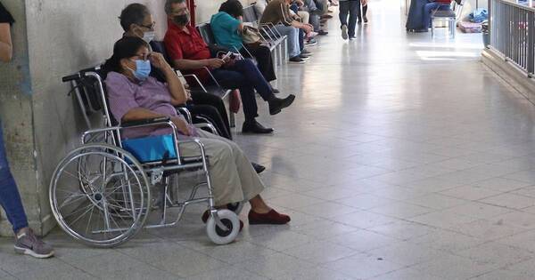 La Nación / “El IPS debe dejar de ser un botín político”, afirman
