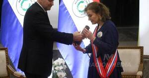 La Nación / La concertista Berta recibió la Orden Nacional del Mérito