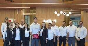 La Nación / Kia Paraguay, premiada por su excelente trabajo