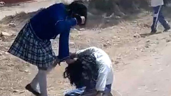 (VIDEO) Acoso y bullying escolar que sufría una niña de 14 años terminó en tragedia