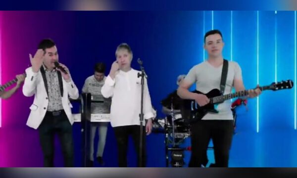 (VIDEO)¡Sueño cumplido!¡Refugio de Amor grabó video con vendedor de rifa!