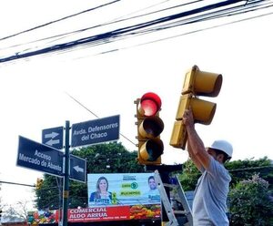 Semáforos robados acabarían como “decorado” en locales nocturnos, denuncia Municipalidad de Asunción - Nacionales - ABC Color