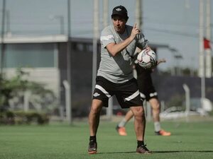 Daniel Garnero, con una baja y un retorno para visitar a Olimpia - Libertad - ABC Color
