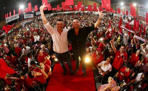 Santi Peña fue ovacionado en multitudinario acto en Misiones