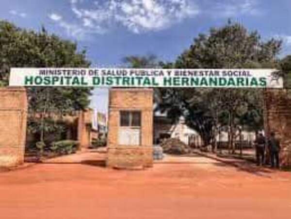 (VIDEO)Denuncian que menor tuvo a su bebé también en pasillo del hospital sin asistencia