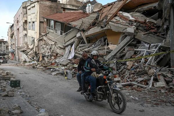 El saldo de muertes por terremotos de febrero en Turquía se acerca a 50.000 - Mundo - ABC Color