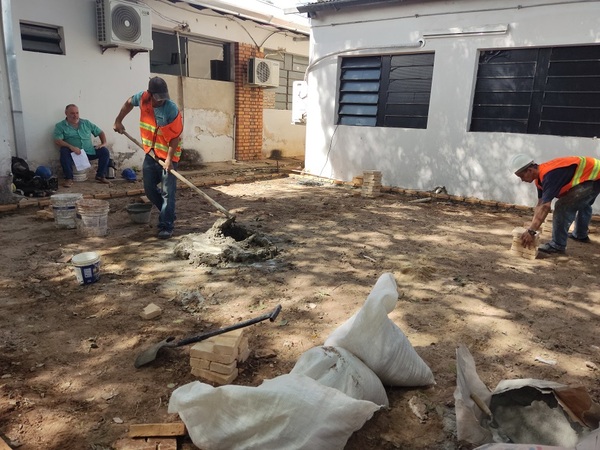 Inician mejoras el área de urgencias quirúrgicas del hospital de Barrio Obrero - .::Agencia IP::.