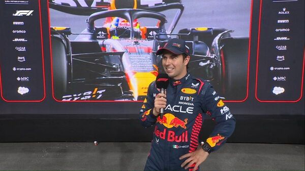'Checo' Pérez firma la 'pole' en Arabia Saudí