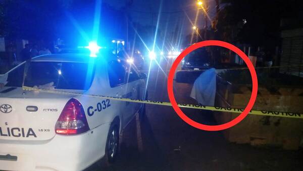 Un motociclista fallece tras estrellarse contra un contender •