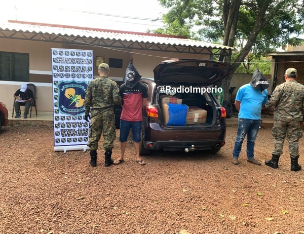 Dos sujetos fueron detenidos con cerca de 300 kilos de marihuana en una escuela - Radio Imperio