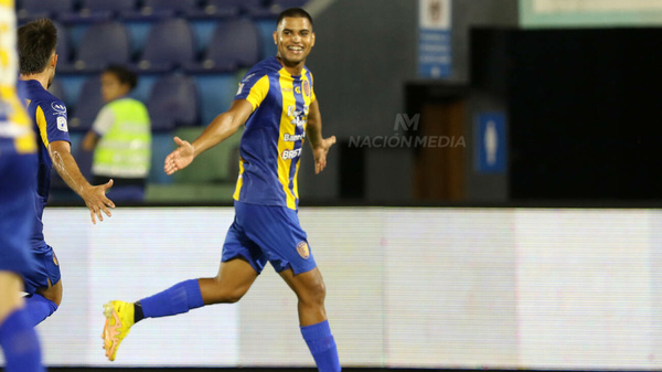 [VIDEO] Atendé el golazo de "Mbaperez" que le dio un triunfazo a Sportivo Luqueño