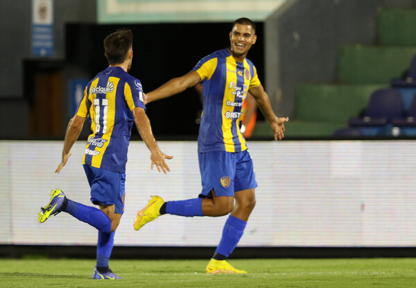 Versus / Con un golazo de Pérez, Luqueño logra su segundo triunfo en el torneo Apertura 2023