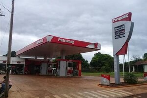 A PUNTA DE ARMA DE FUEGO ROBARON EN ESTACION DE SERVICIOS  - Itapúa Noticias