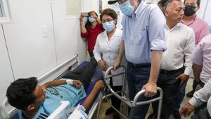 Muertes en Ecuador suman 14 y un fallecido en Perú por sismo de 6,5