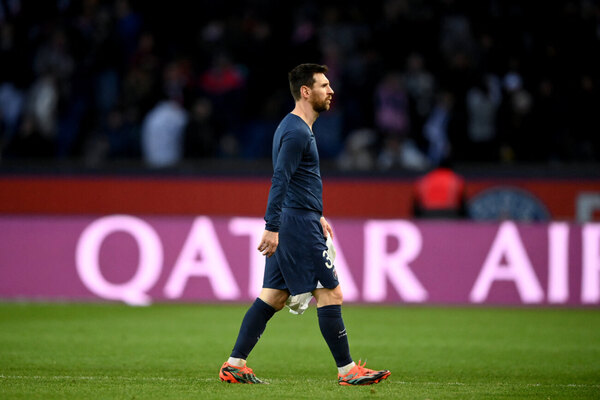 Versus / PSG vuelve a caer ante el Rennes y Messi es silbado en el Parque de los Príncipes