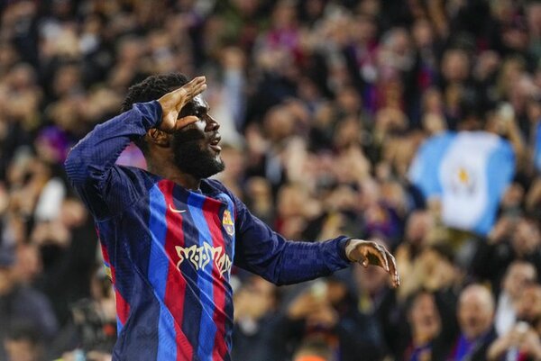 El Barça gana el clásico y se aleja en la punta
