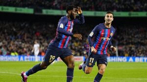 El Barcelona se queda con un vibrante clásico