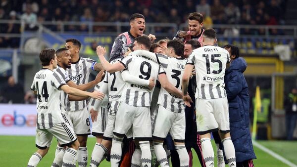 Juventus doma al Inter en el Giuseppe Meazza