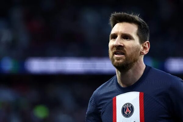 Silbidos para Messi en el Parque de los Príncipes en derrota del PSG - Fútbol Internacional - ABC Color