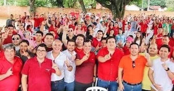 La Nación / Dirigentes de Guairá dan respaldo a candidato