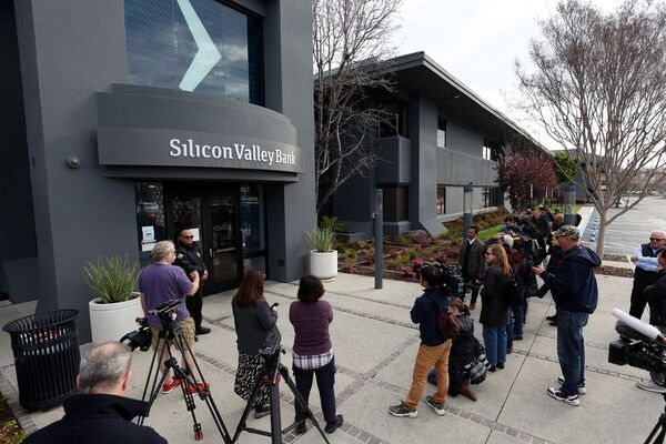 ¿Bancos de LatAm podrían verse afectados por la caída de Silicon Valley Bank?