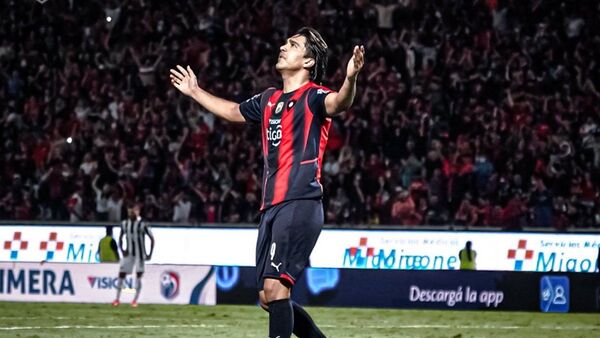 Cerro Porteño anuncia la salida de Moreno Martins