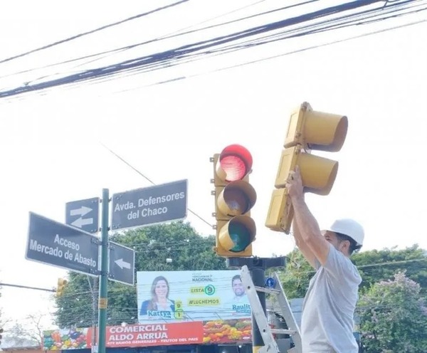 Asunción quedó sin 16 semáforos tras últimos robos | 1000 Noticias