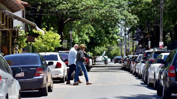 Estacionamiento tarifado es una necesidad, según Mora