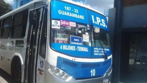 Motociclista muere tras ser arrollado por un colectivo - Policiales - ABC Color