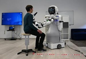 Un robot para paliar la falta de personal sanitario en Alemania - Tecnología - ABC Color