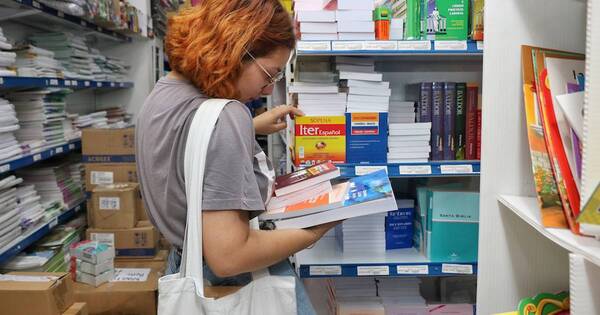 La Nación / Piden moción de preferencia para tratar ley de fomento a la lectura