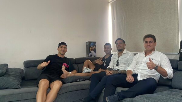 Versus / Los máximos referentes de la Selección Nacional que visitaron a Derlis González