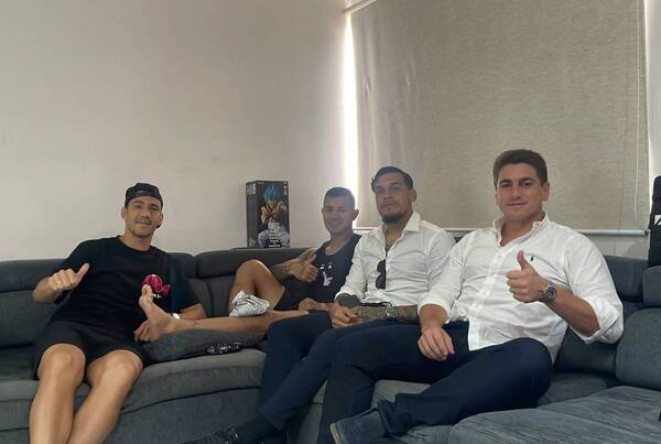 Las visitas de lujo que recibió el “10” de Olimpia en su casa