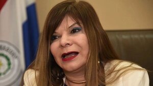 Directora del HNI anuncia cambios y no ve motivos para renunciar