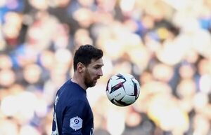 Tras silbidos en París, Messi se arropa en Argentina  - Fútbol Internacional - ABC Color