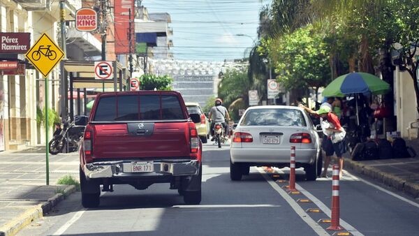 Millonario proyecto de bicisenda genera controversias por reducido espacio vial