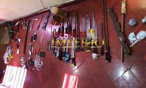 Incautan drogas y armas blancas de fabricación casera durante requisa en la cárcel - Radio Imperio