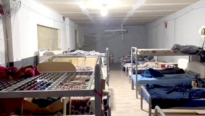 Rescatan a 19 paraguayos que vivían como esclavos en fábrica clandestina de cigarrillos - La Clave