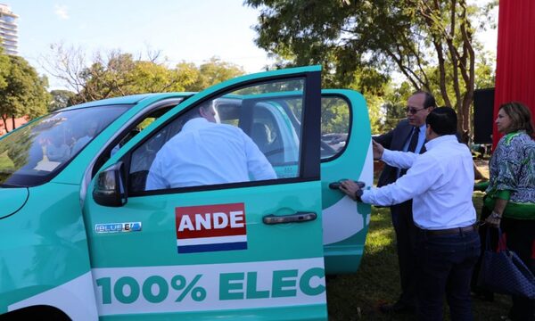Convenio con Itaipú permite a la Ande comprar 23 vehículos eléctricos y avanzar hacia el futuro – Diario TNPRESS