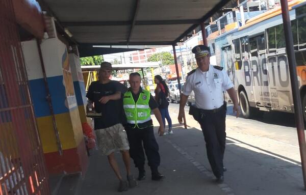 Despejan a limpiavidrios - San Lorenzo Hoy