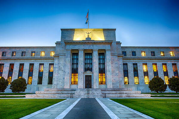 La Fed y el Banco de Inglaterra, marcarán la atención del mercado esta semana - Revista PLUS