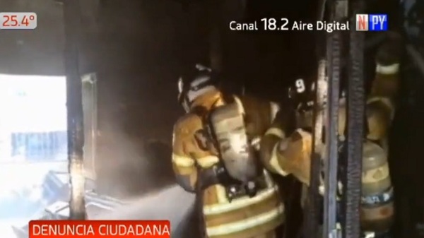 Denunciarán a la ANDE por incendio tras cortocircuito luego de un apagón - Noticias Paraguay