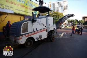 Se inicia bacheo de avenidas del microcentro de Ciudad del Este - La Clave