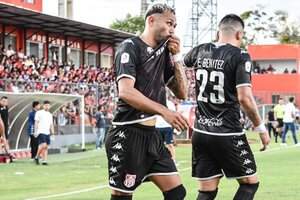 Pájaro Benítez afirma que faltó “agresividad e inteligencia” para sacar un resultado positivo ante Cerro Porteño