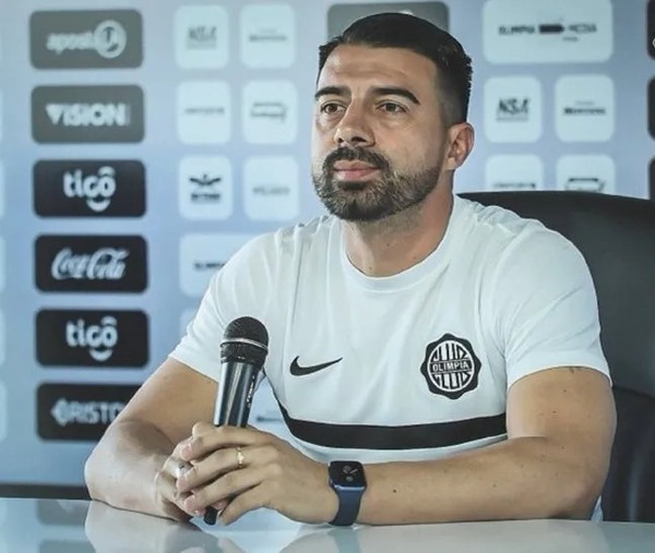 Julio Cáceres sobre su paso por Olimpia como DT: “Me tocó bailar en el peor momento del club en toda su historia”