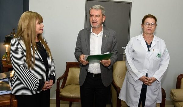 Designan a nueva directora interina del Hospital Nacional de Itauguá - La Clave