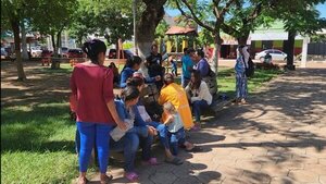 Indígenas del Chaco llegan hasta Concepción en búsqueda de alimento