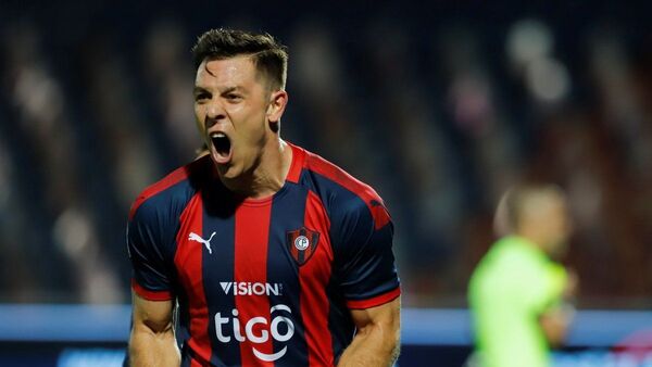 Diego Churín muy cerca de igualar un récord de goles en Cerro Porteño