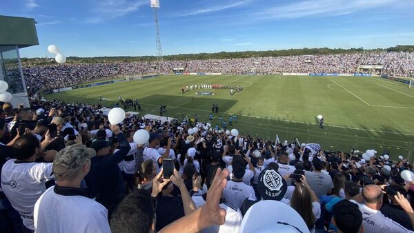 Locura por Olimpia en Encarnación