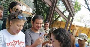 La Nación / “¿Debería usar repelente?” Rosalía comparte su experiencia con los mosquitos en Paraguay